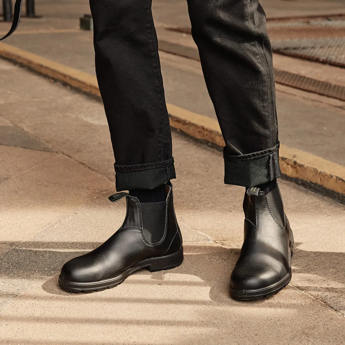 2115 Chelsea Boot in Black from Blundstone high energy