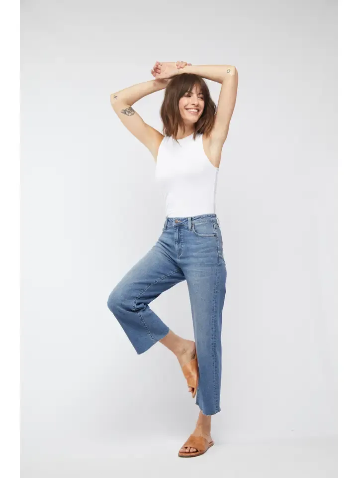 Aberdeen Ankle Crop High Rise Jean street ready