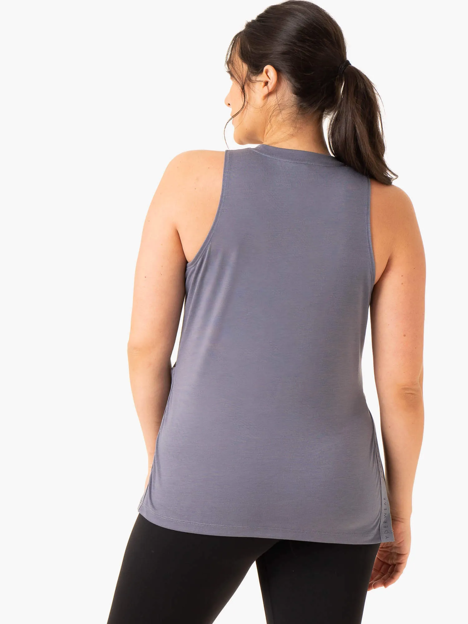Active Bump Tank - Steel Blue detail work