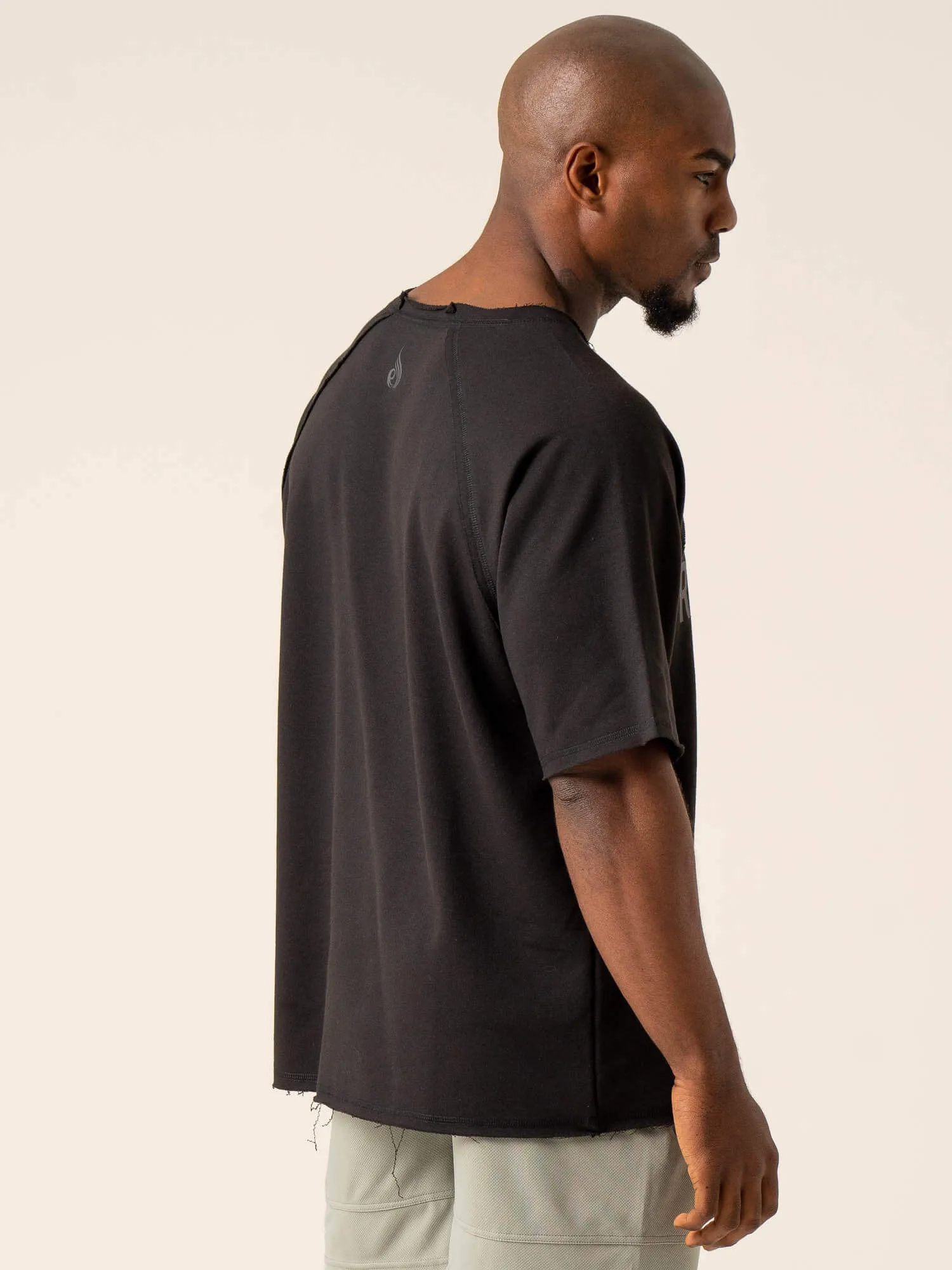 Advance Fleece Rag Top - Black casual joy
