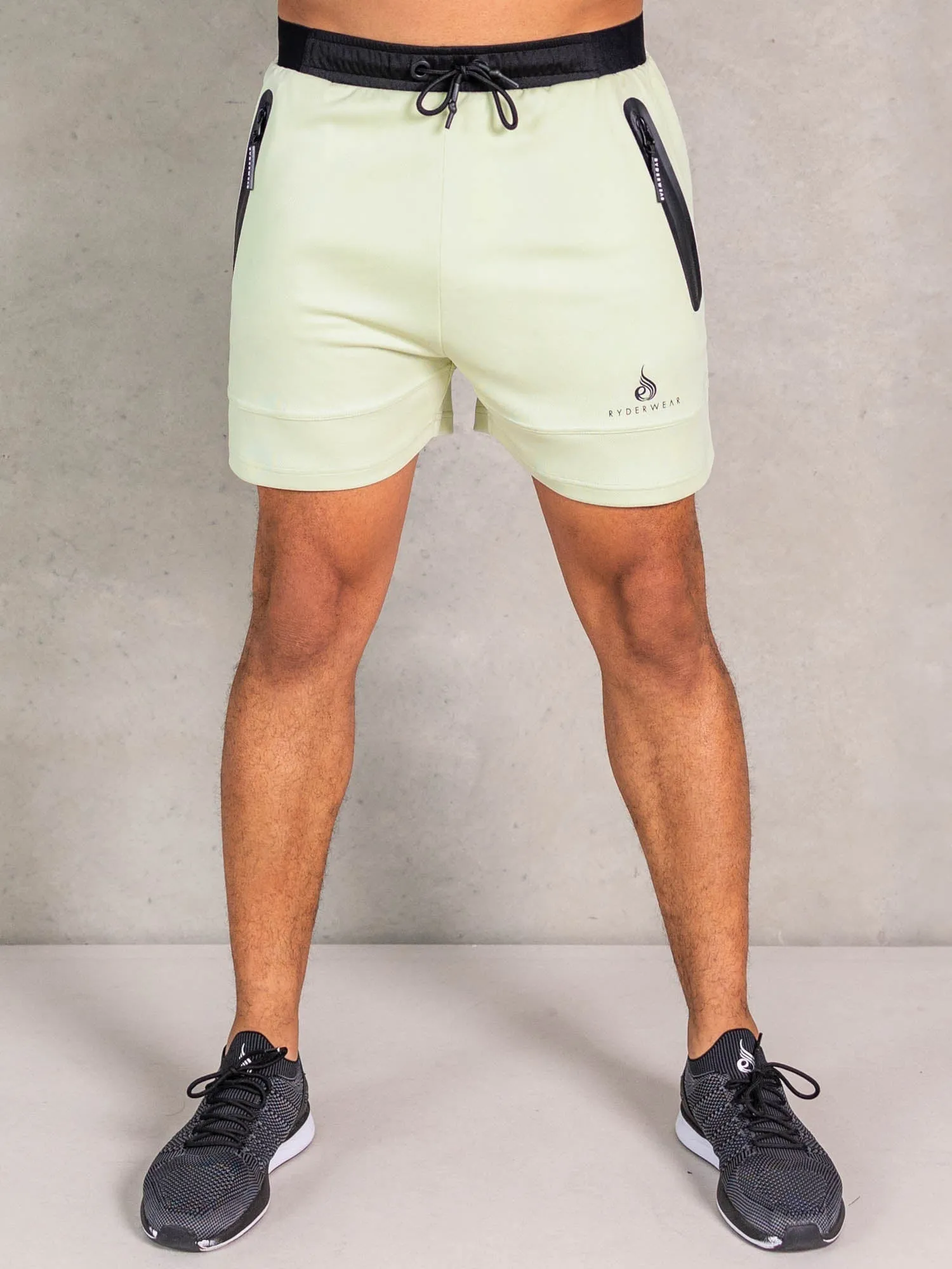Advance Mesh Short - Matcha layered clothing