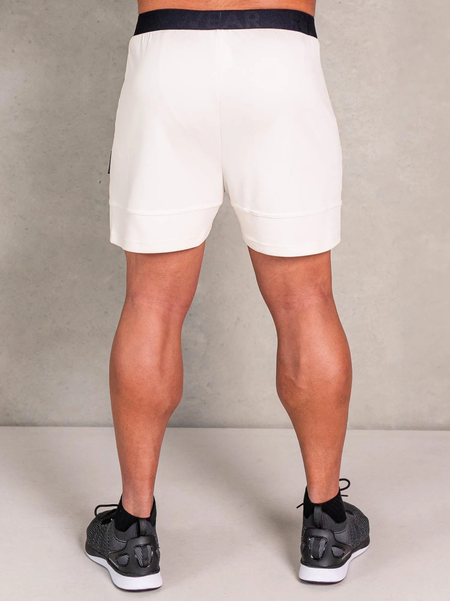 Advance Mesh Short - Oat durable fabric