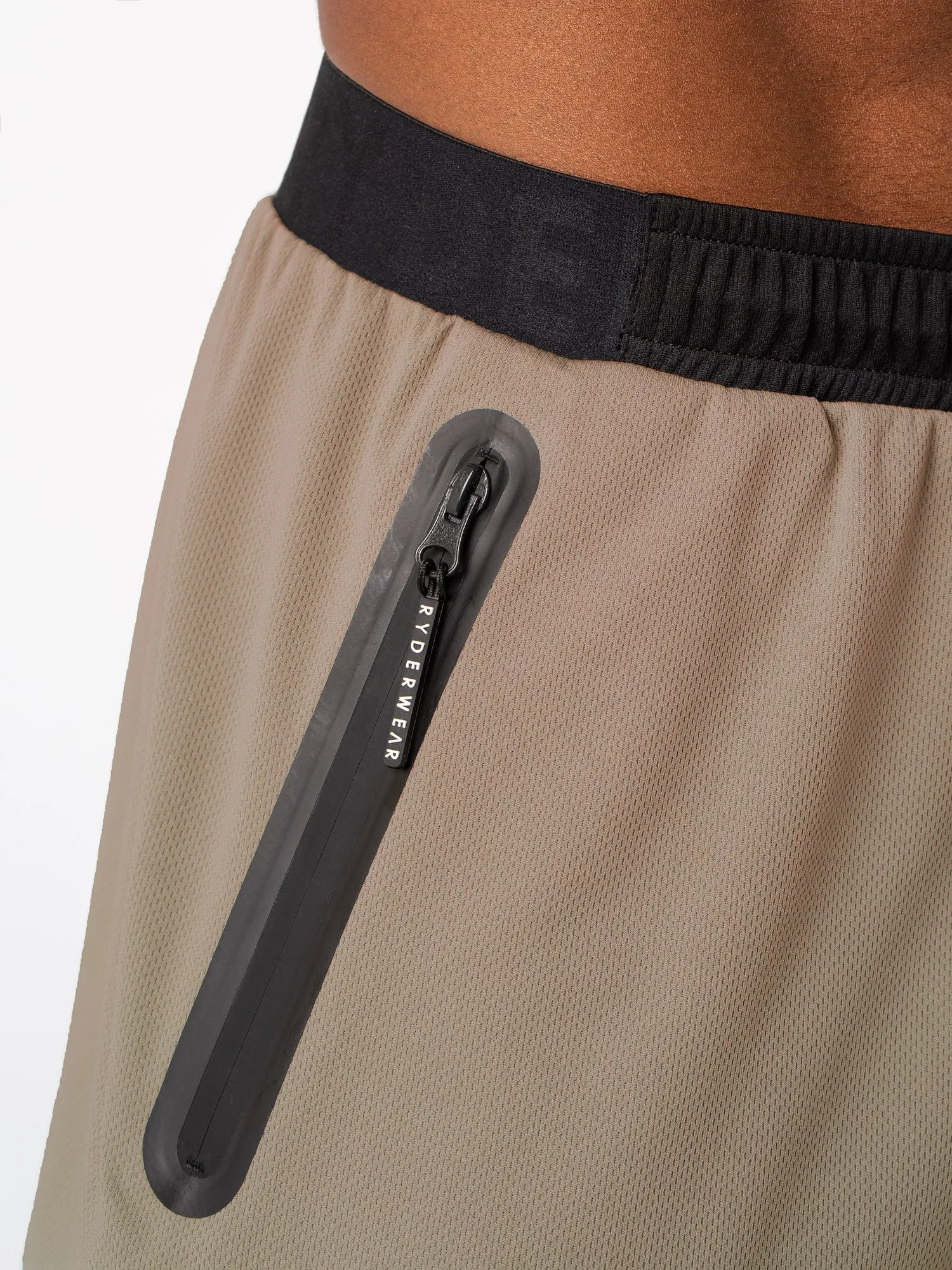 Advance Mesh Short - Taupe recovery gear