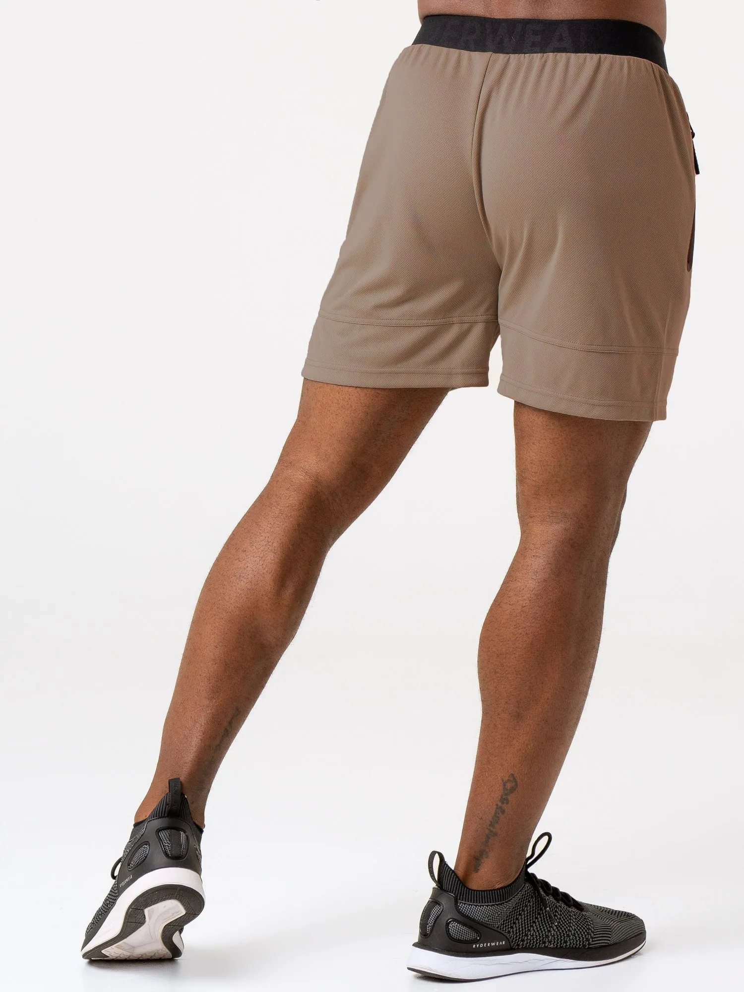 Advance Mesh Short - Taupe soft texture