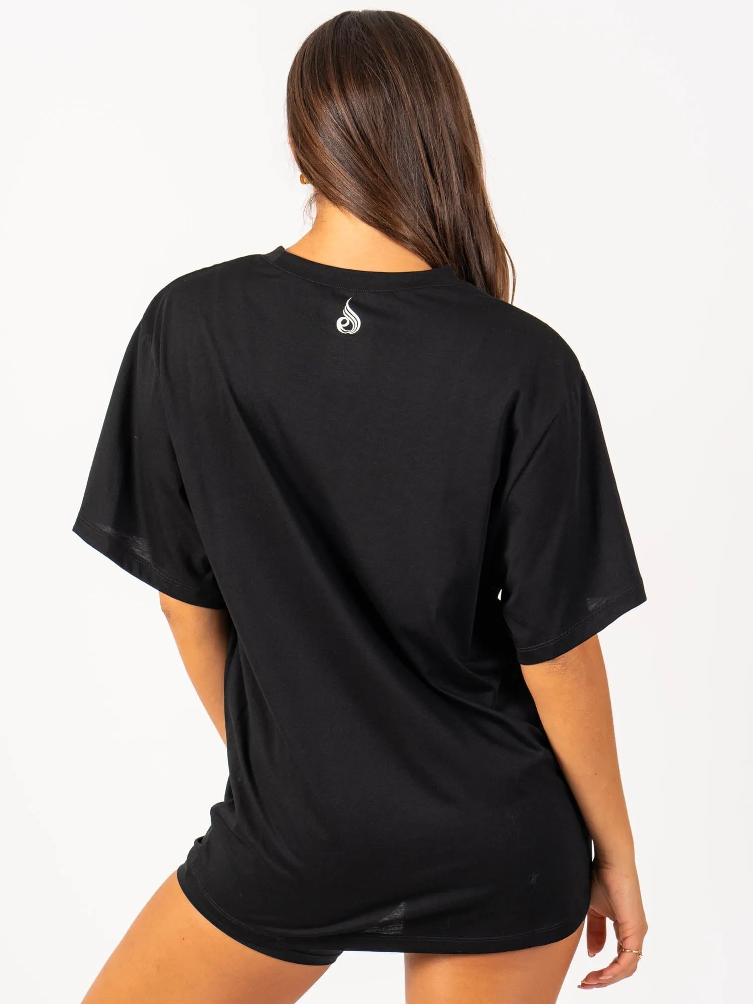 Advance Oversized T-Shirt - Black easy wear