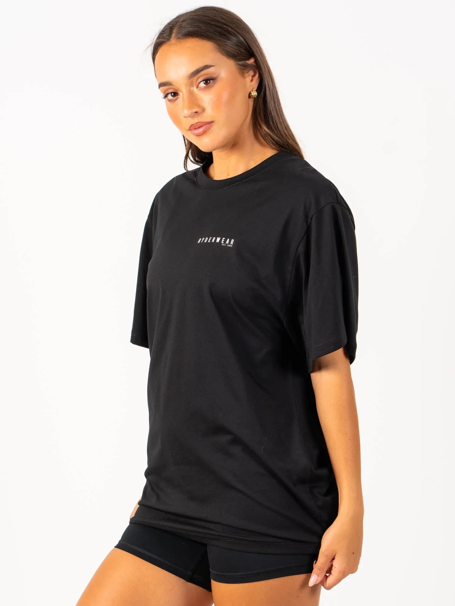 Advance Oversized T-Shirt - Black casual versatile