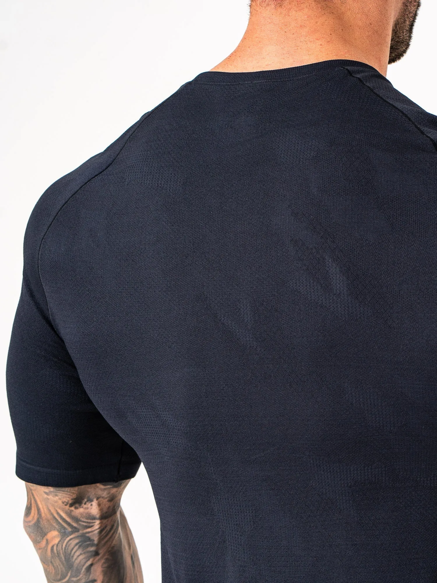 Aero Core Seamless T-Shirt - Black music event