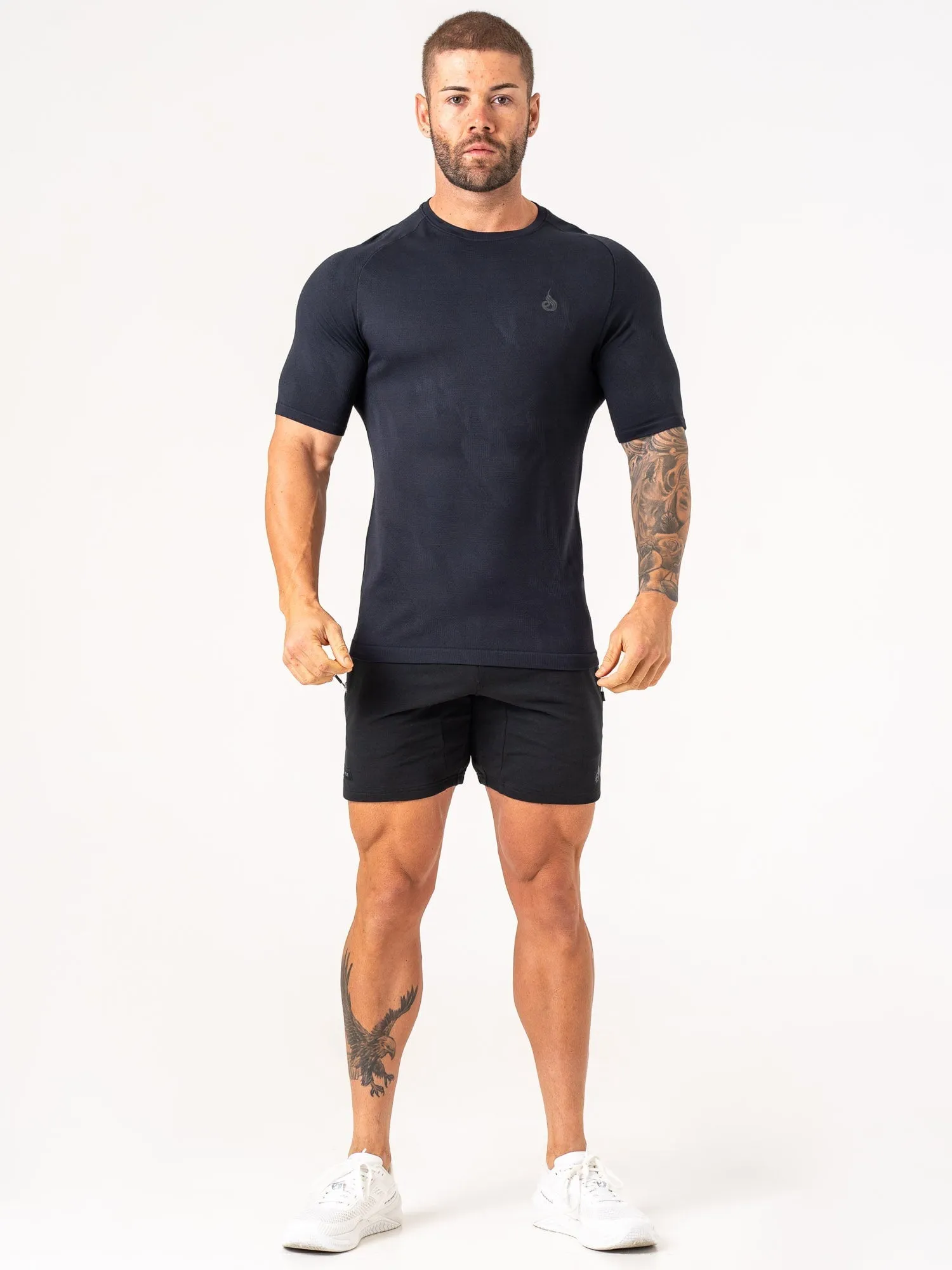 Aero Core Seamless T-Shirt - Black spring colors
