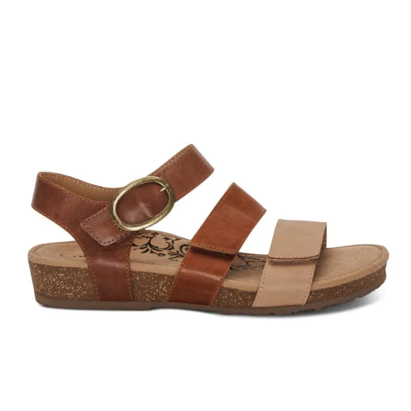 Aetrex Women's Lilly Adjustable Quarter Strap Sandal Walnut happy soul