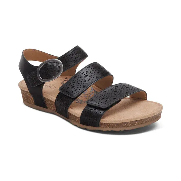 Aetrex Women's Lilly Cutout Black Boho Dream