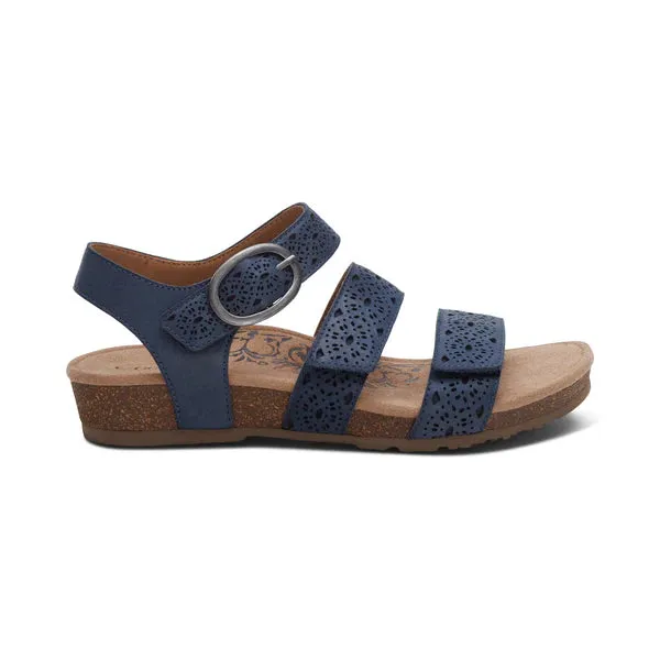 Aetrex Women's Lilly Cutout Navy Daily Comfort