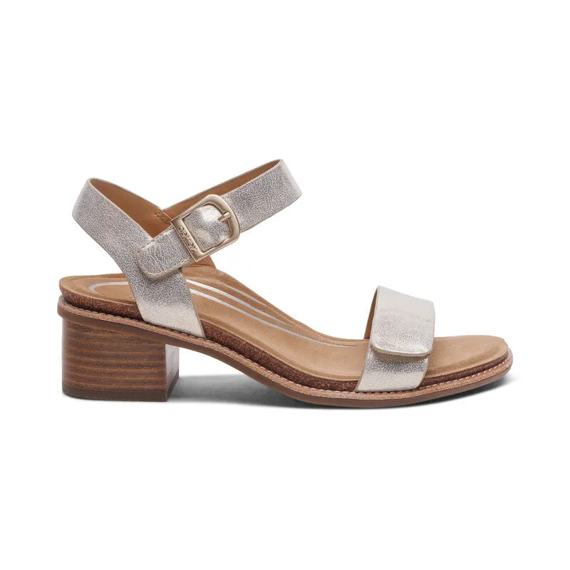 Aetrex Women's Mae Champagne outdoor trip
