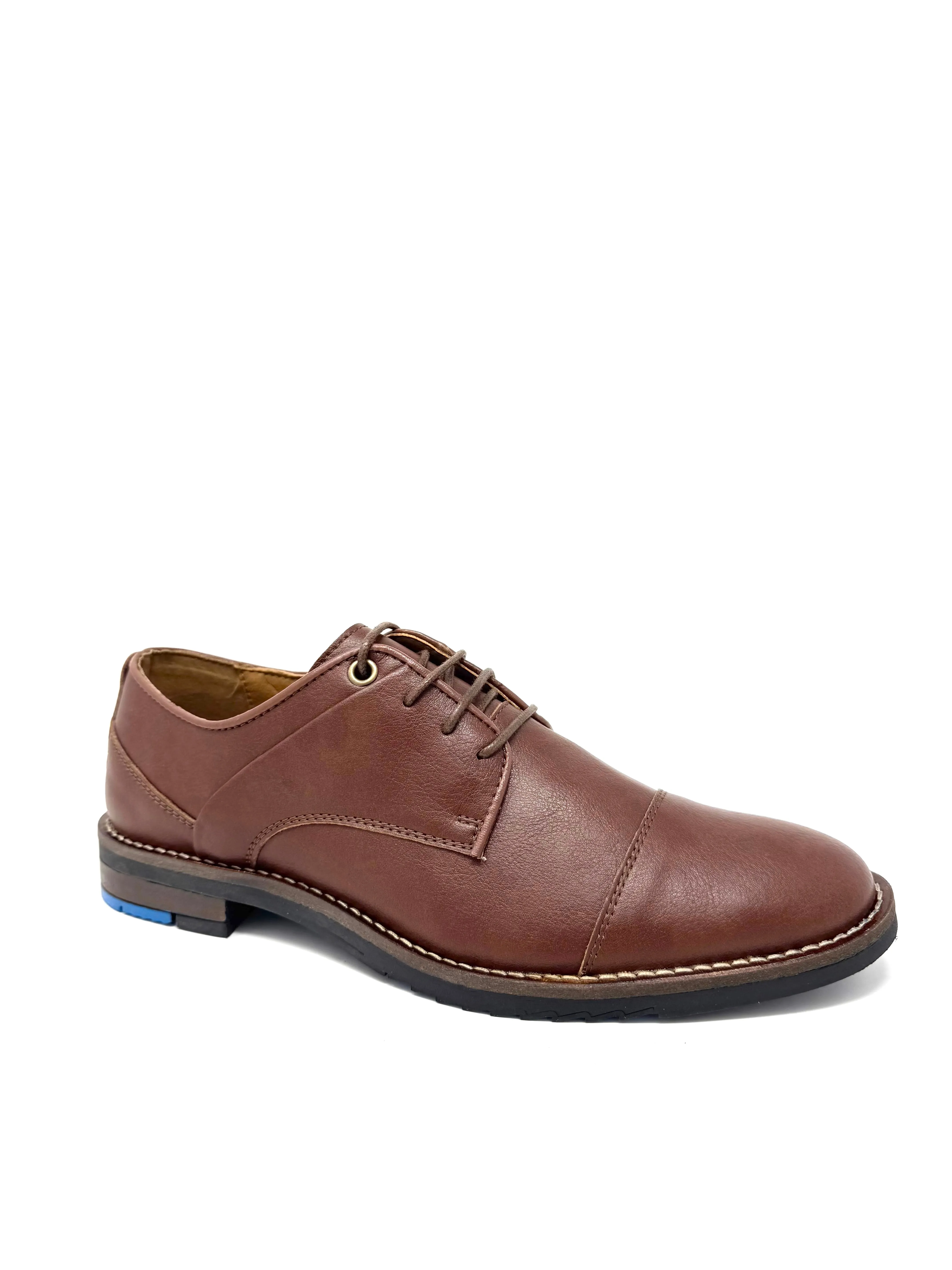 Alex Oxford in Tan from Novacas all-match wear