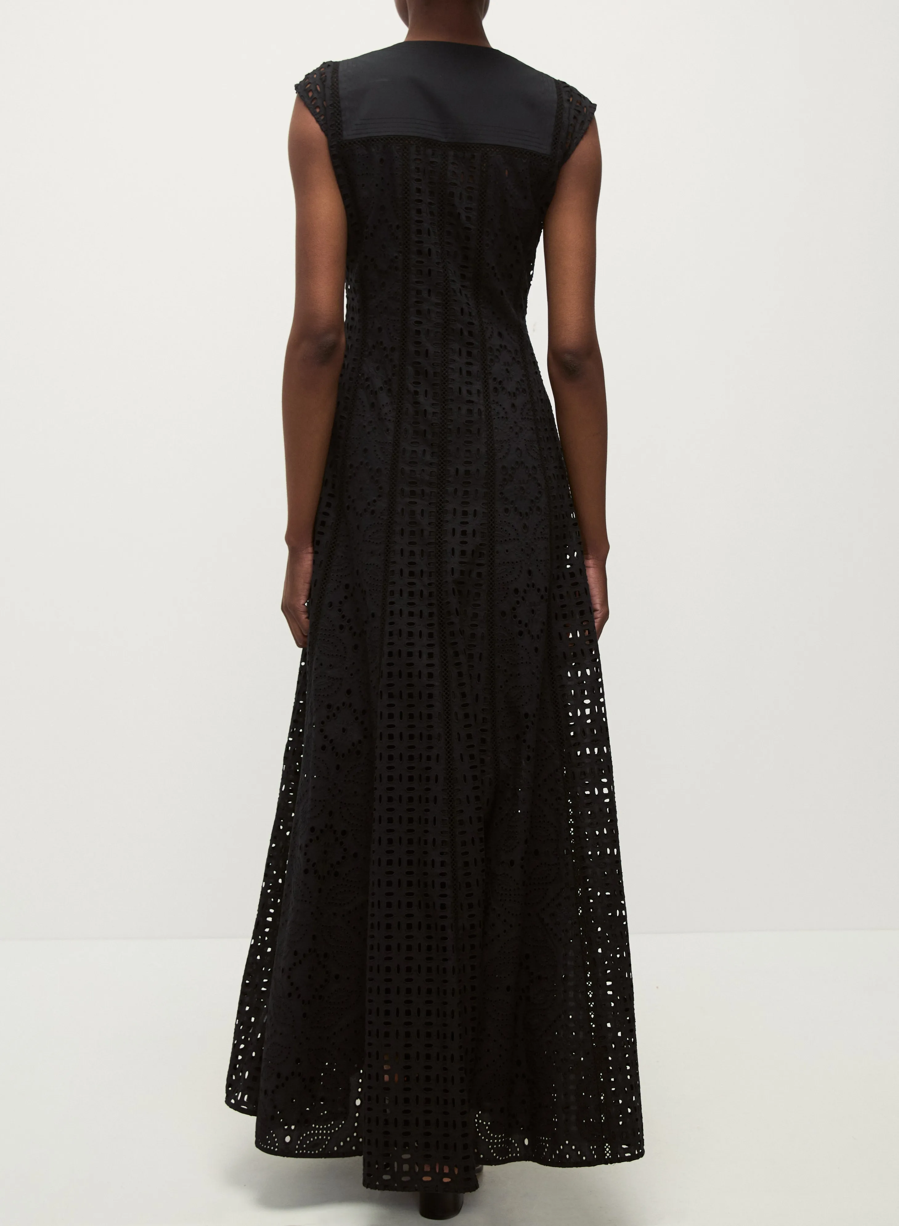 Alina Dress Simple beauty