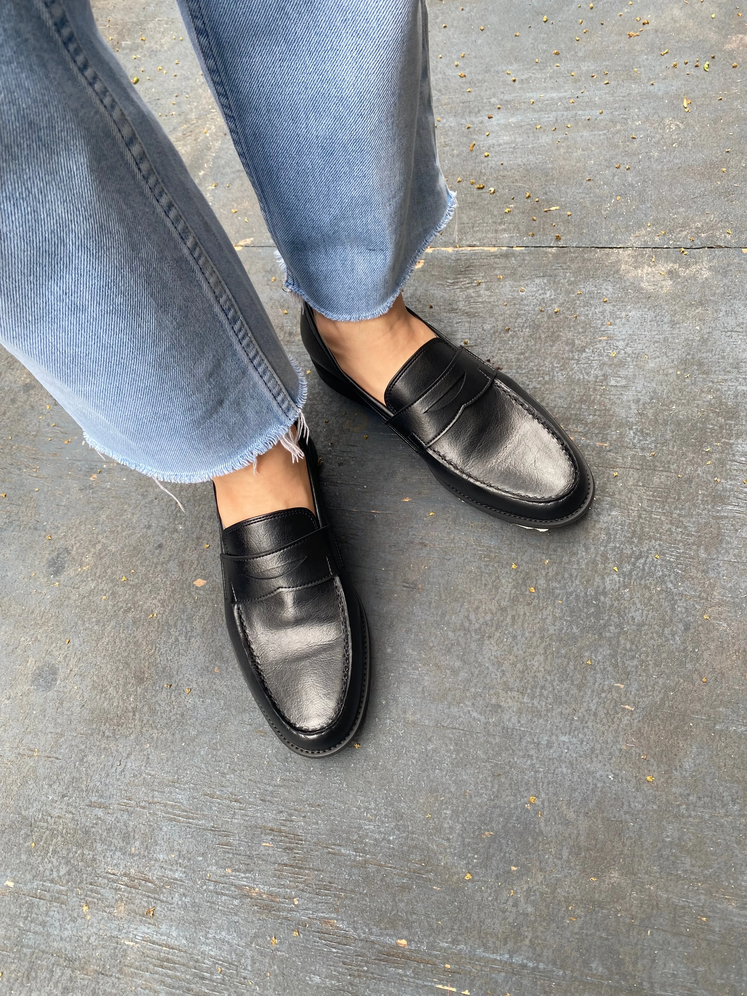 Anthony Loafer in Black from Novacas pro ready