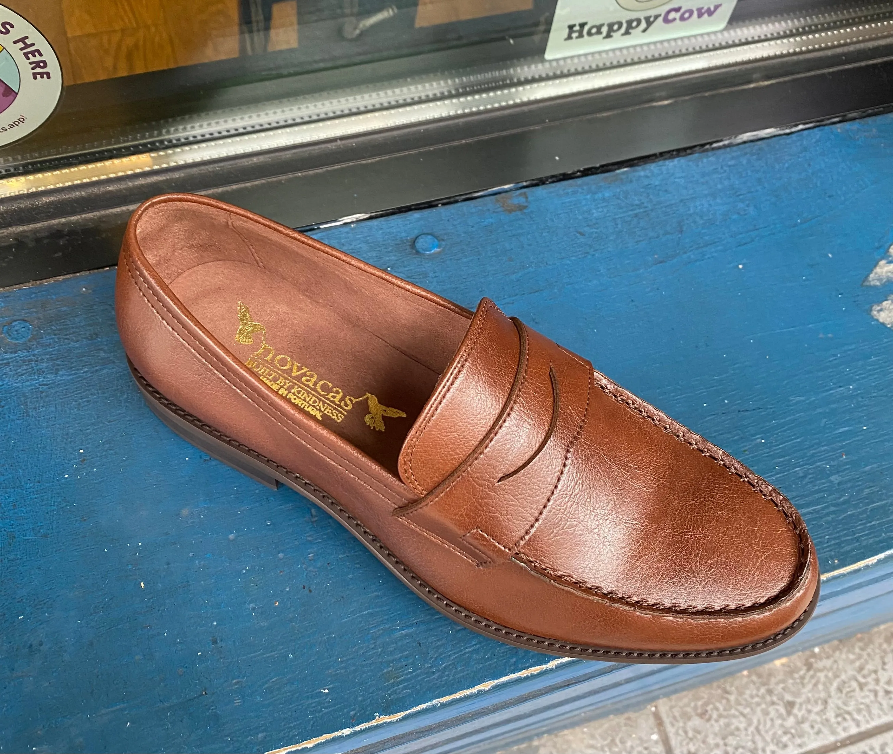 Anthony Loafer in Tan from Novacas elegant shape