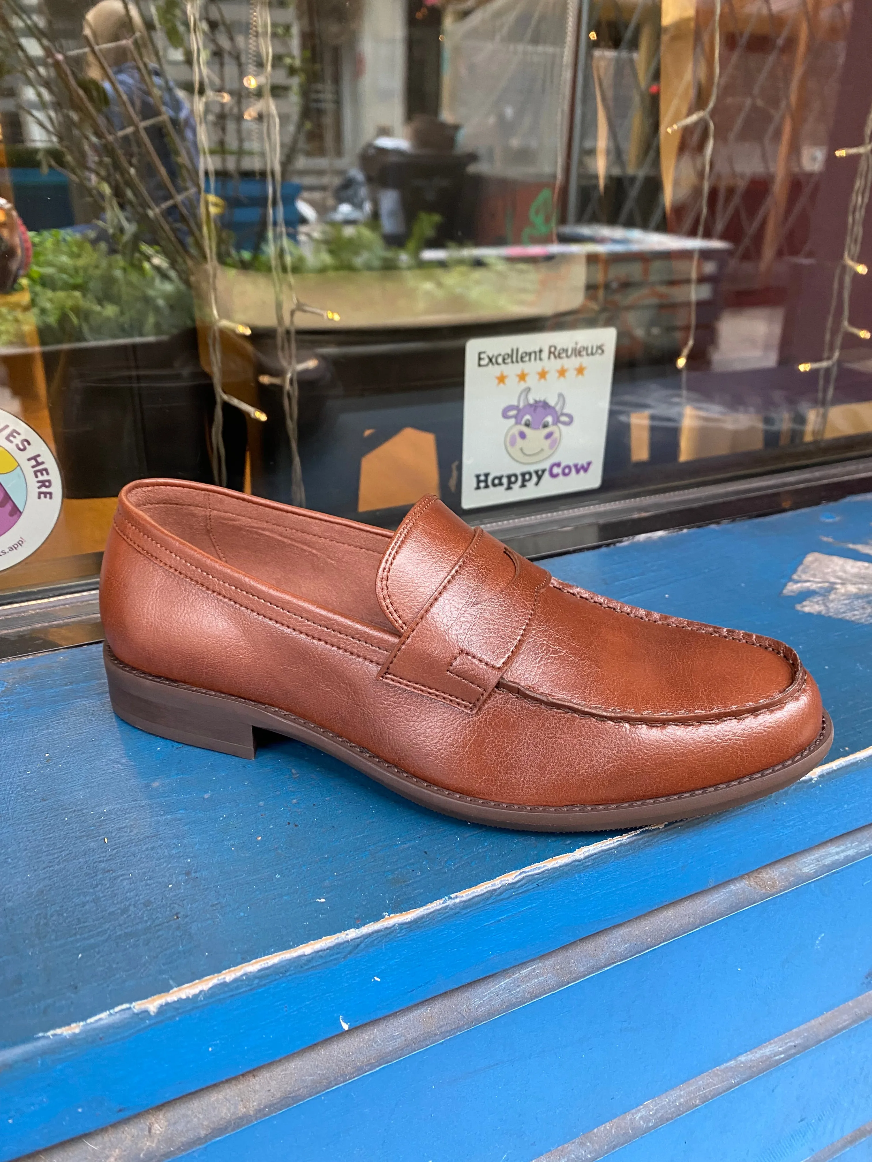 Anthony Loafer in Tan from Novacas fine detail