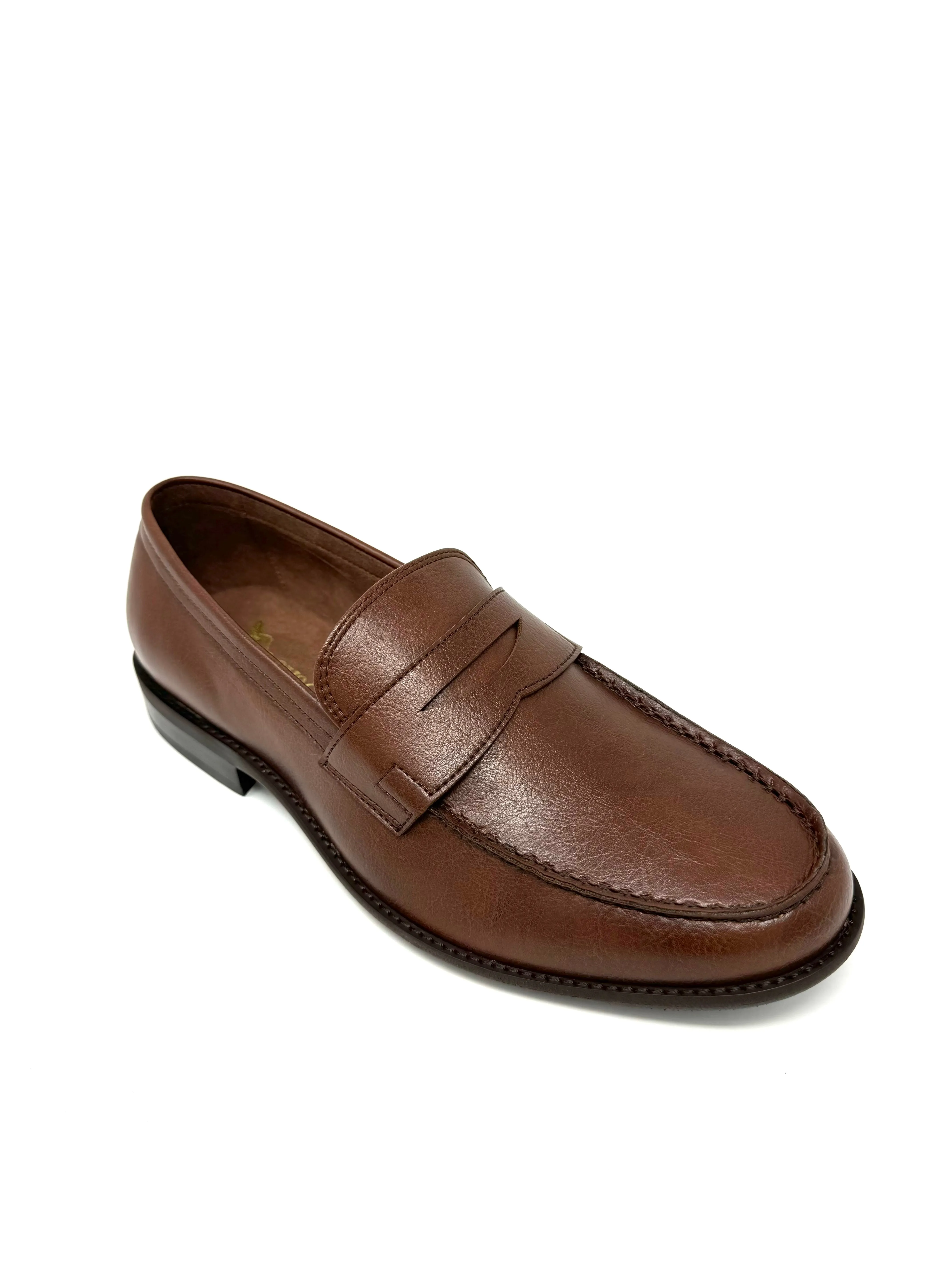 Anthony Loafer in Tan from Novacas flow vibe