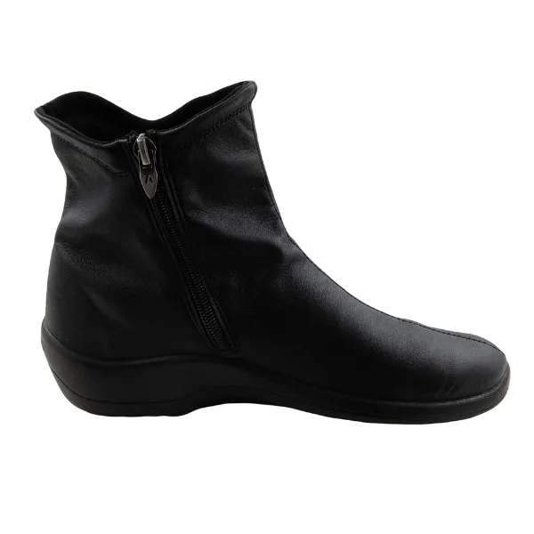 Arcopedico Paluma Black fit daily
