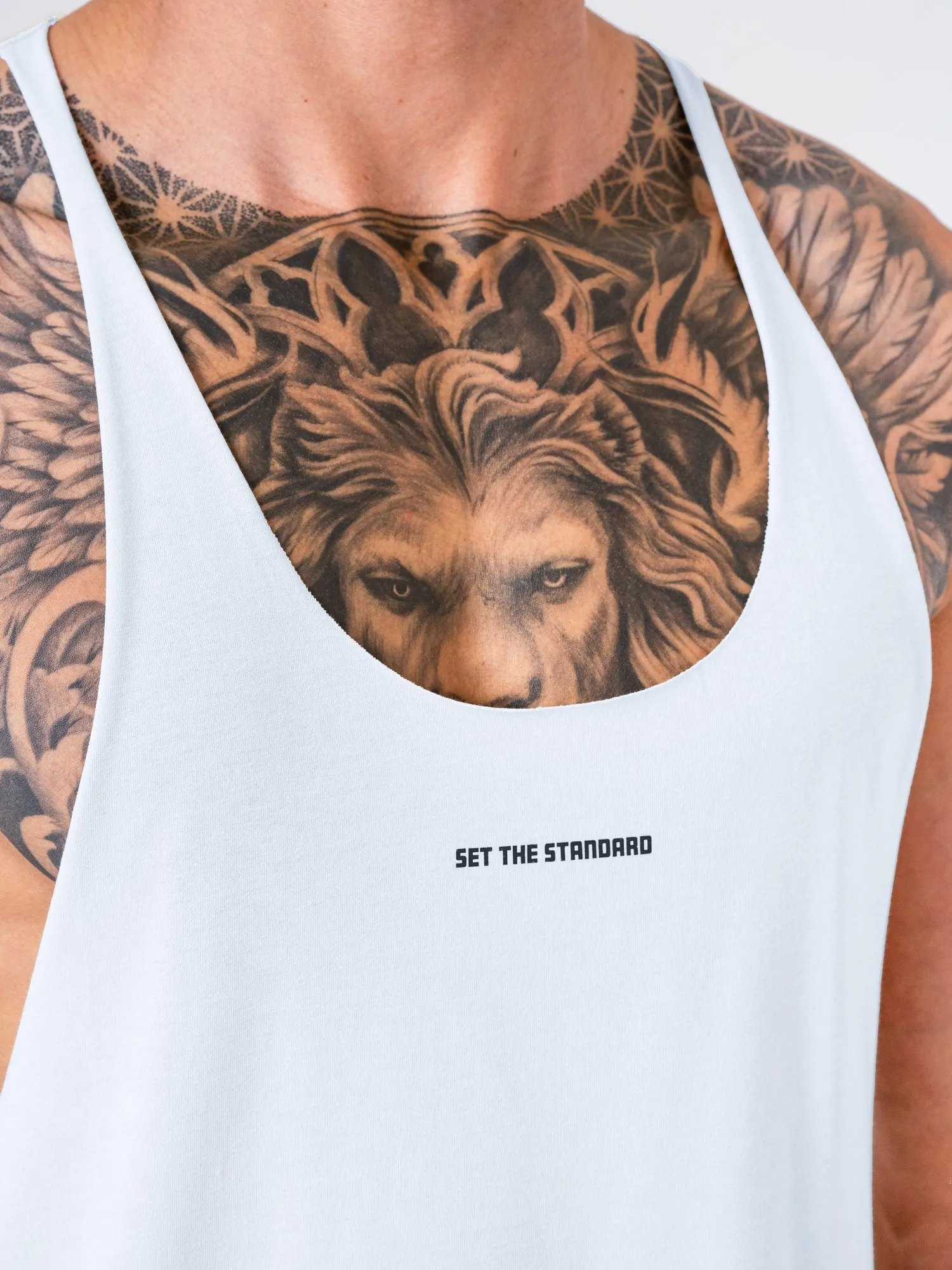 Arnie T-Back - White multi occasion