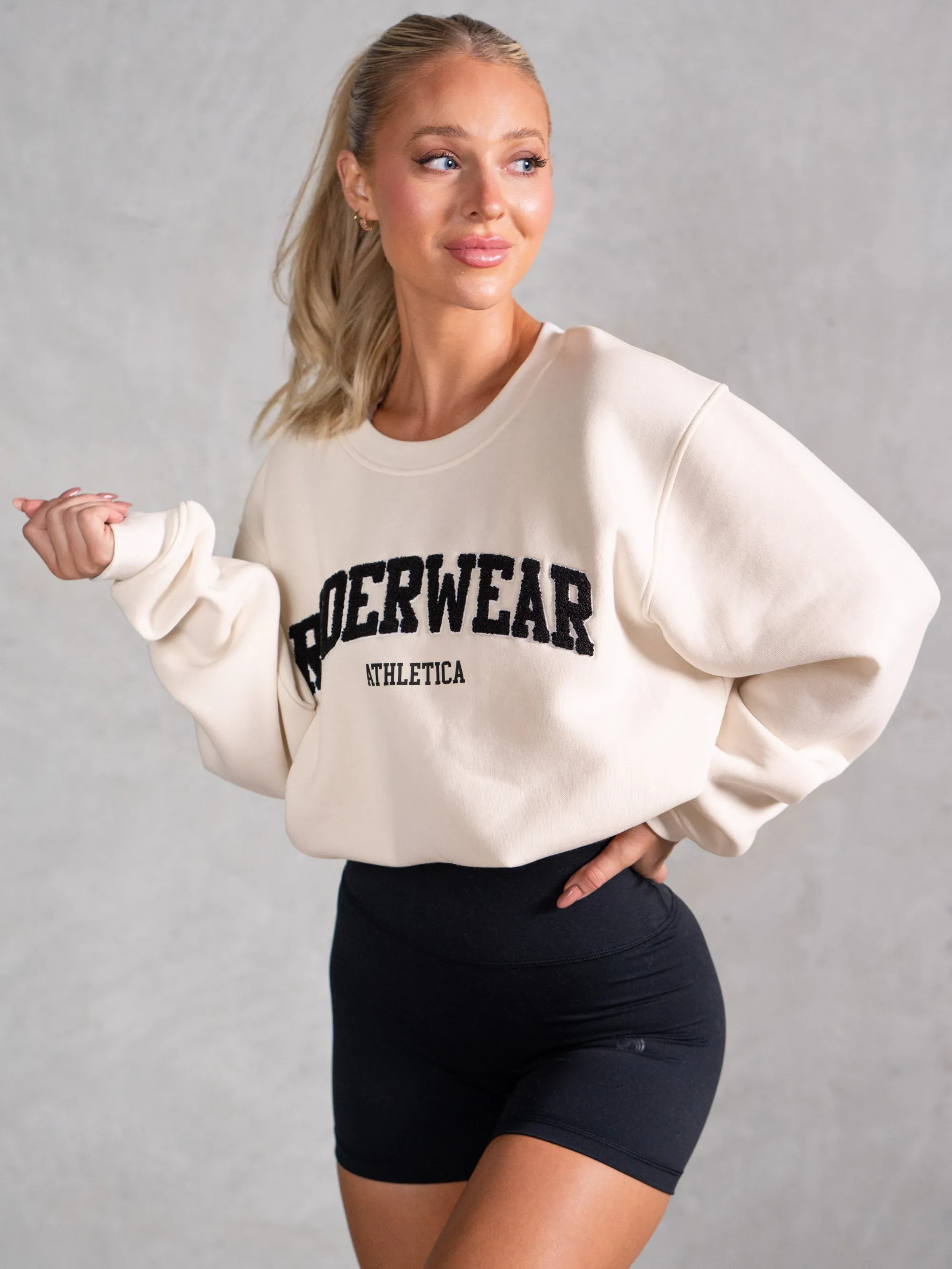 Athletica Sweater - Vanilla youthful attitude