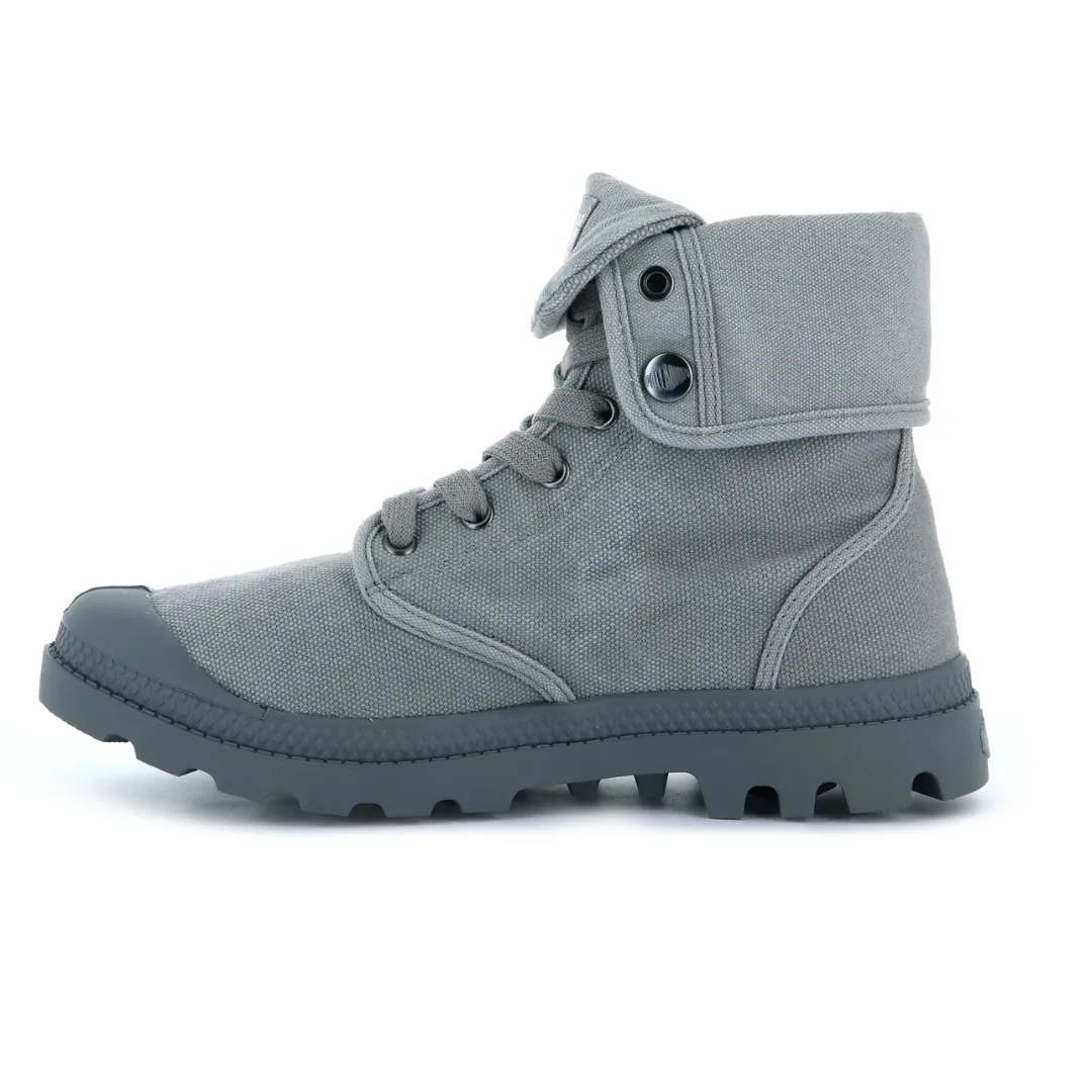 Baggy Canvas Boot in Titanium from Palladium storm look