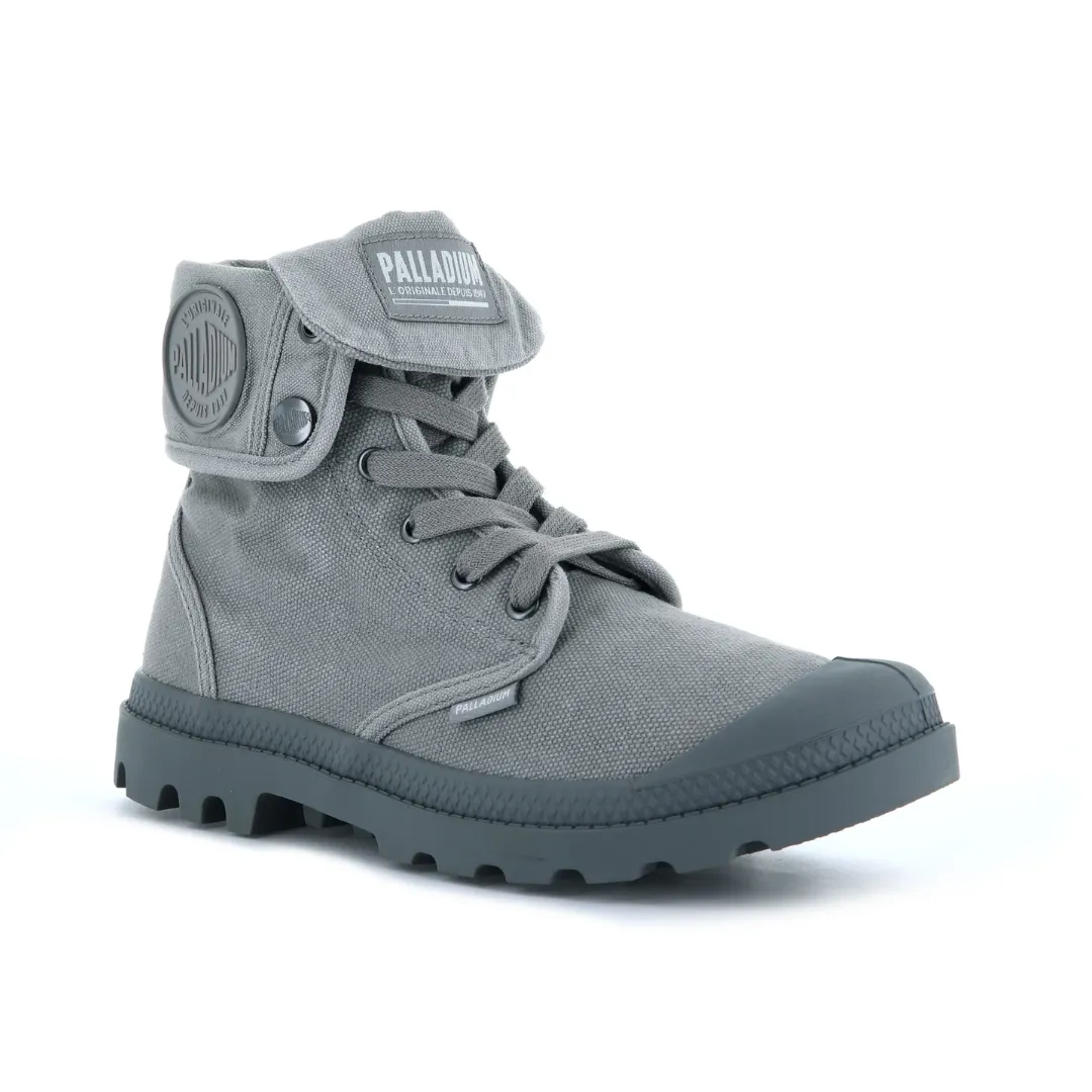 Baggy Canvas Boot in Titanium from Palladium move style
