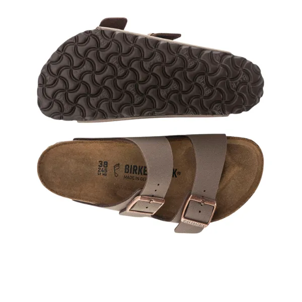 Birkenstock Women's Arizona (Narrow Width) Mocha outdoor ease
