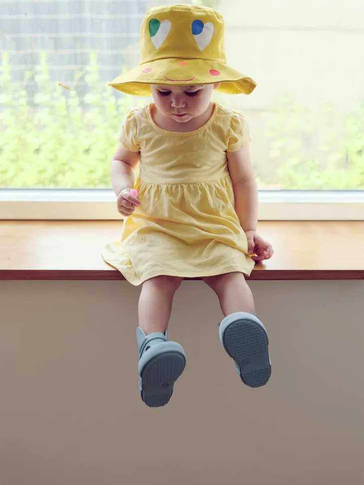 Boxbo Girl's Kerran Rain Boot, Platinum rest day
