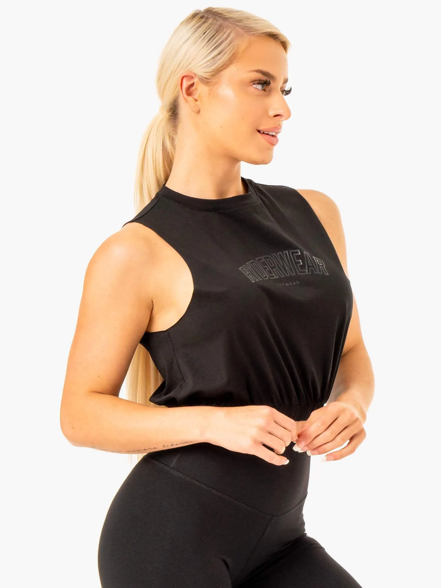 Boxer Muscle Tank - Black spring fall