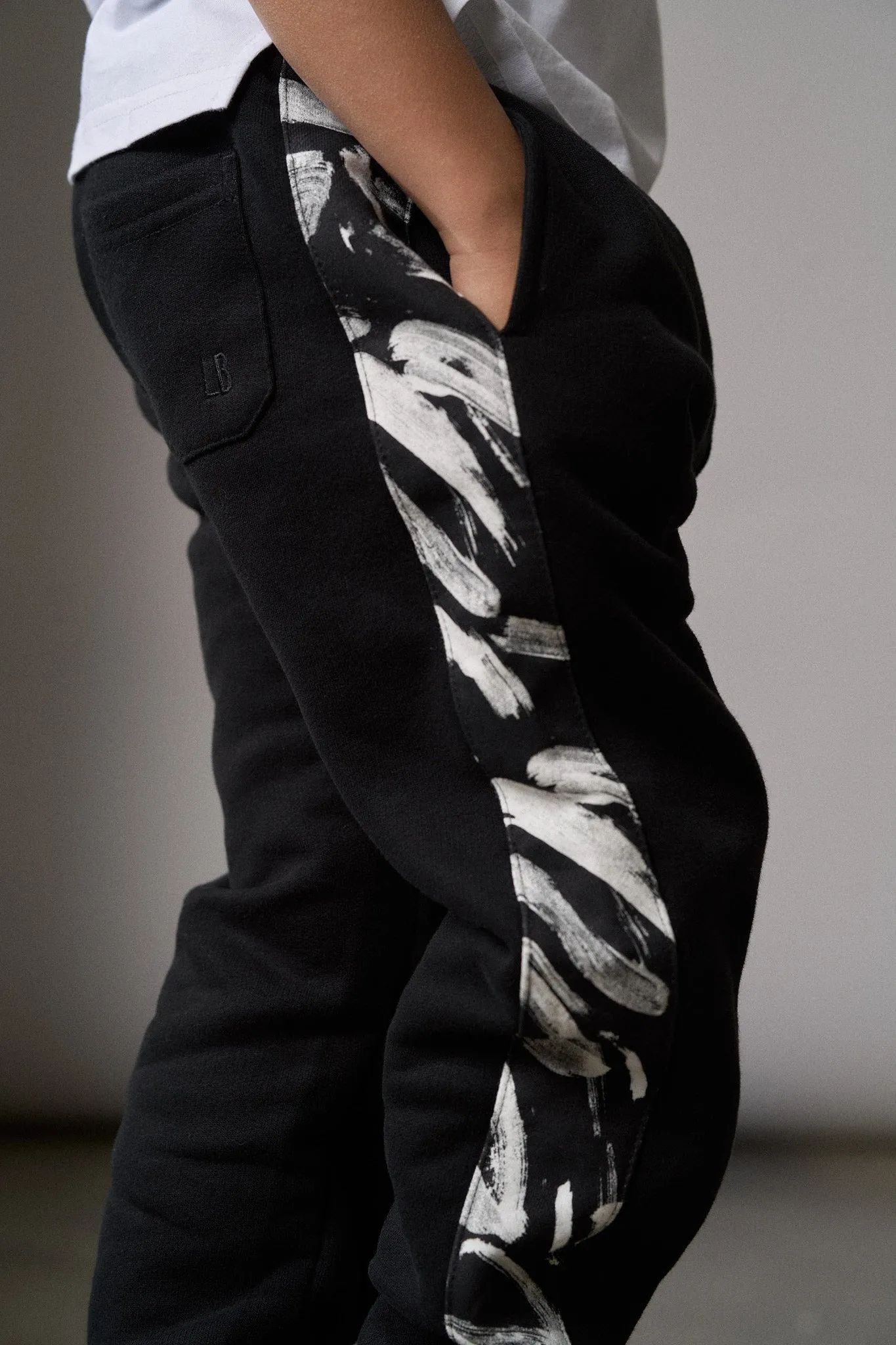 Brush Stroke Sweatpant - Black Stretch Design