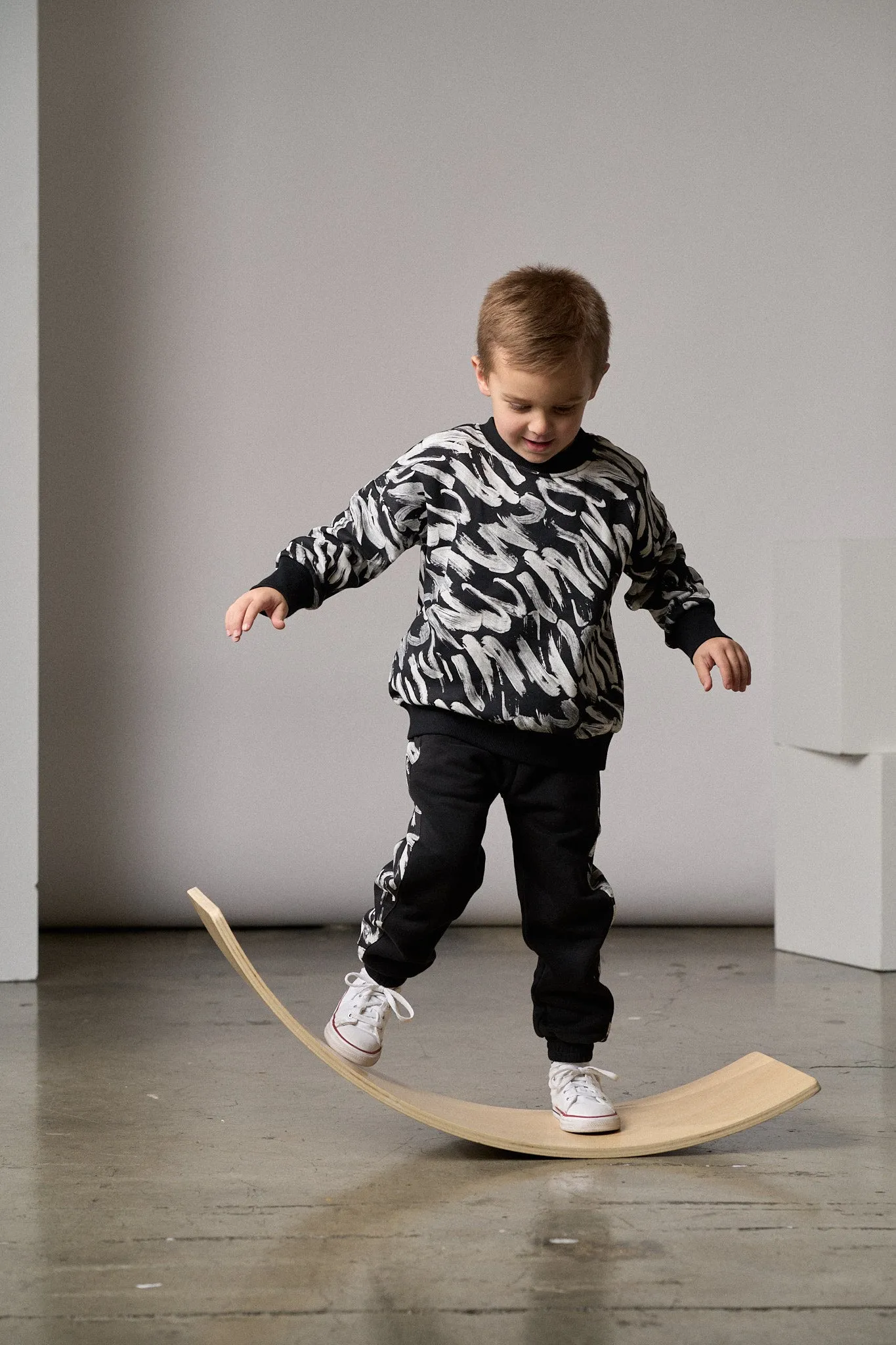 Brush Stroke Sweatpant - Black Body Fit
