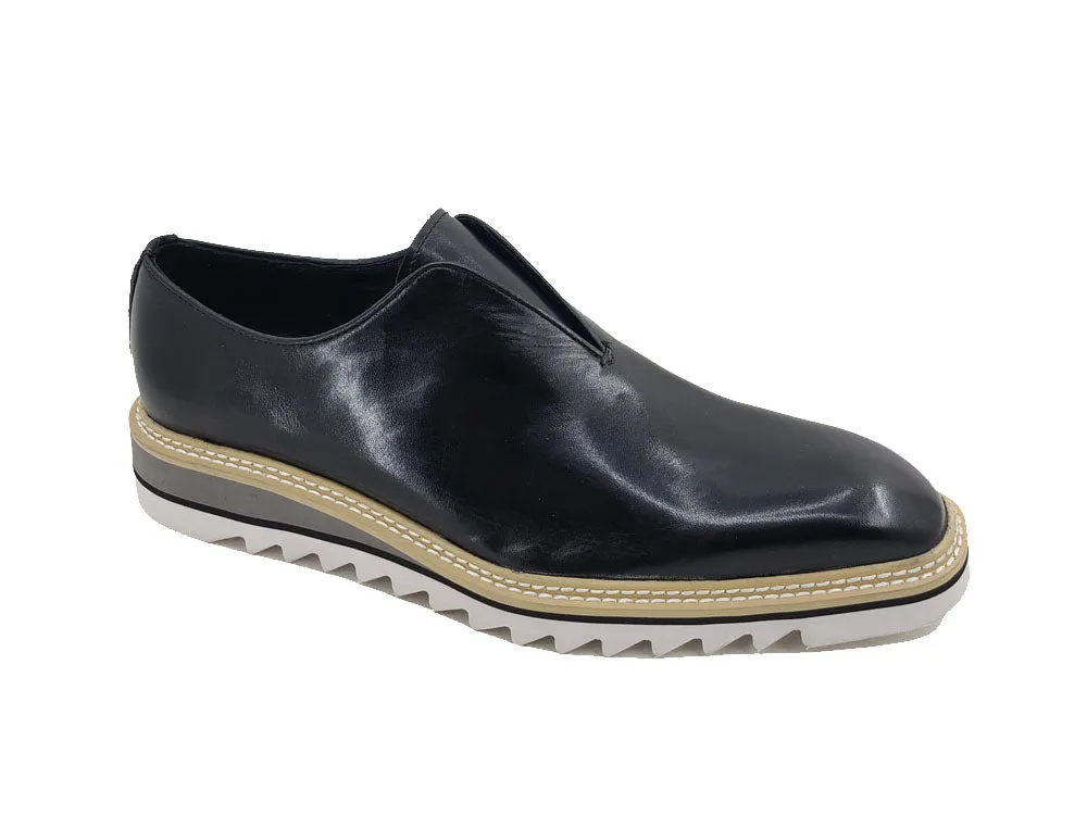 Carrucci KS550-08 Laceless Loafer with Contrast Color Sole - Black dress code