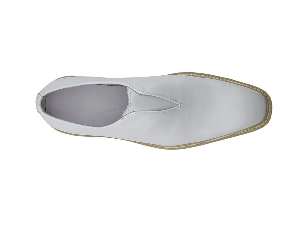 Carrucci KS550-08 Laceless Loafer with Contrast Color Sole - White fit meeting