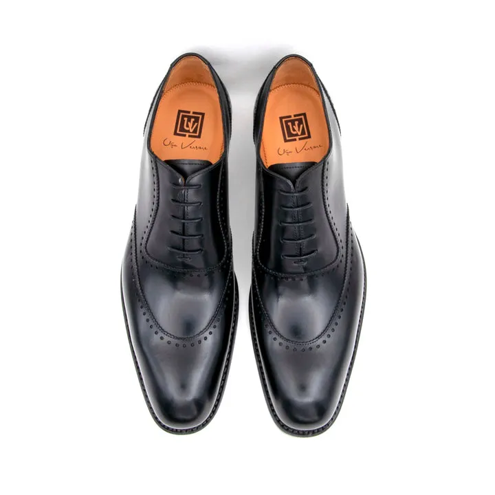 Charlton Lace Up Shoes - Black business meeting
