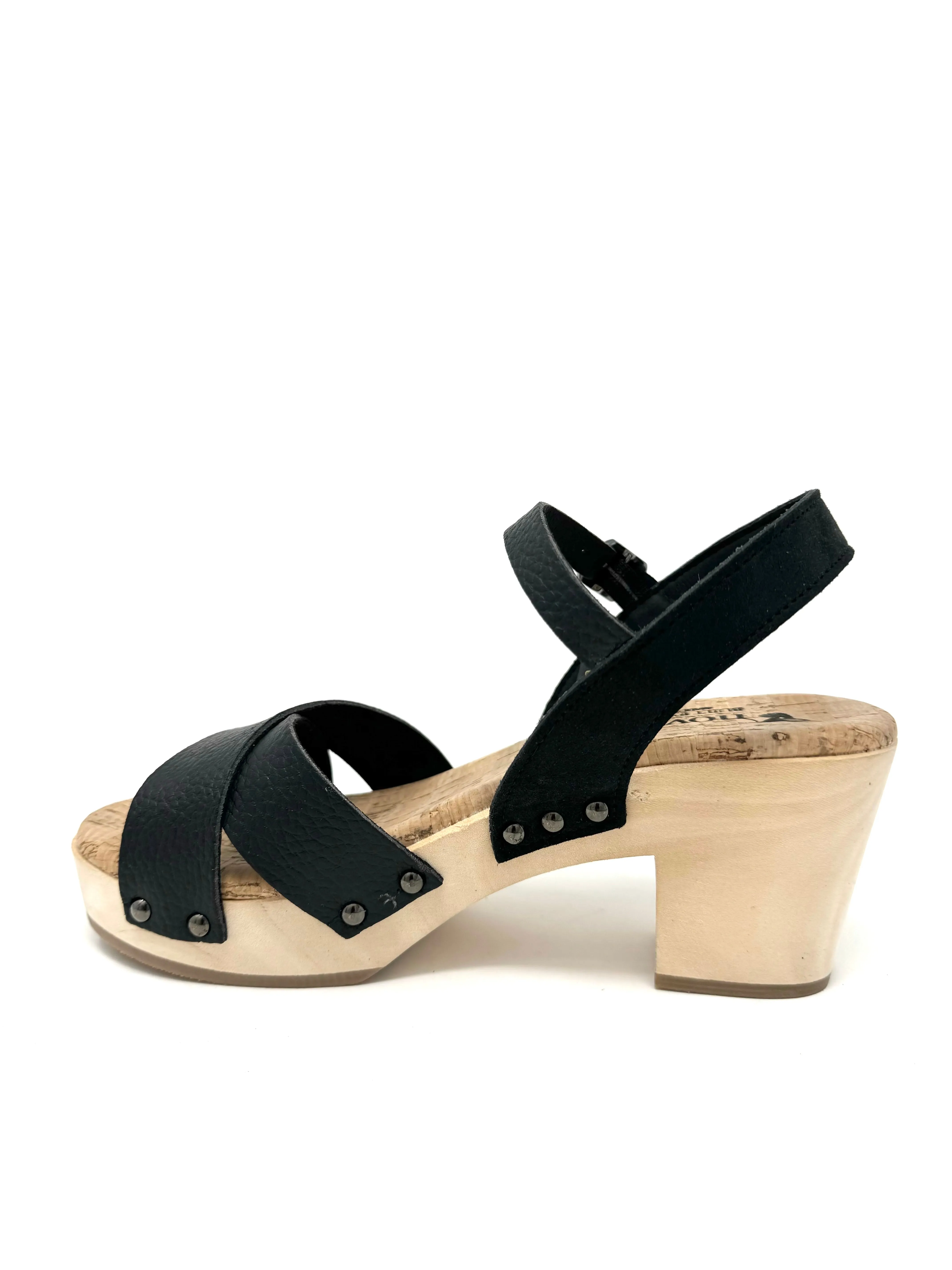 Chloe Clog in Black from Novacas Nature Touch