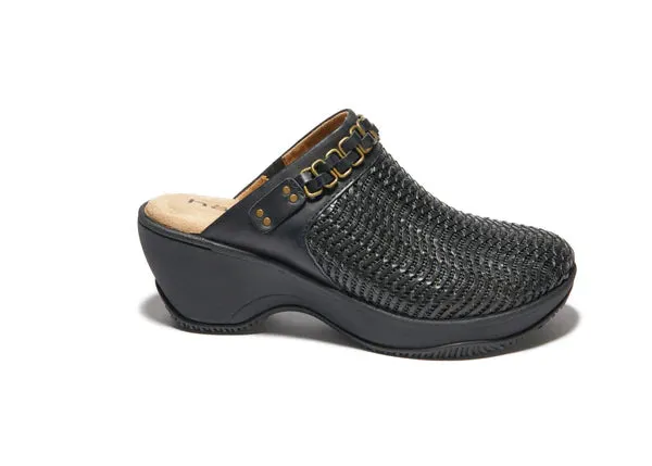 HALSA Women's Chloe Black airport ready