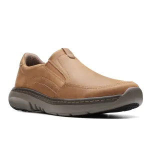 Clarks Men's Pro Step Beeswax Leather natural pose