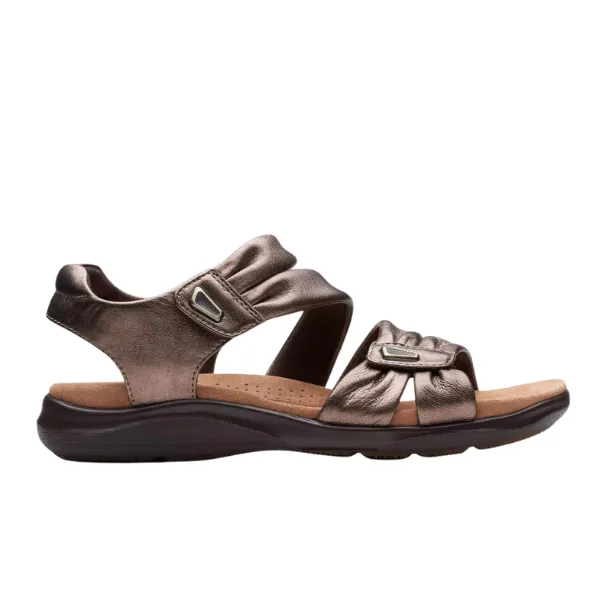 Clarks Women's Kitly Ave Bronze Clean Vibe