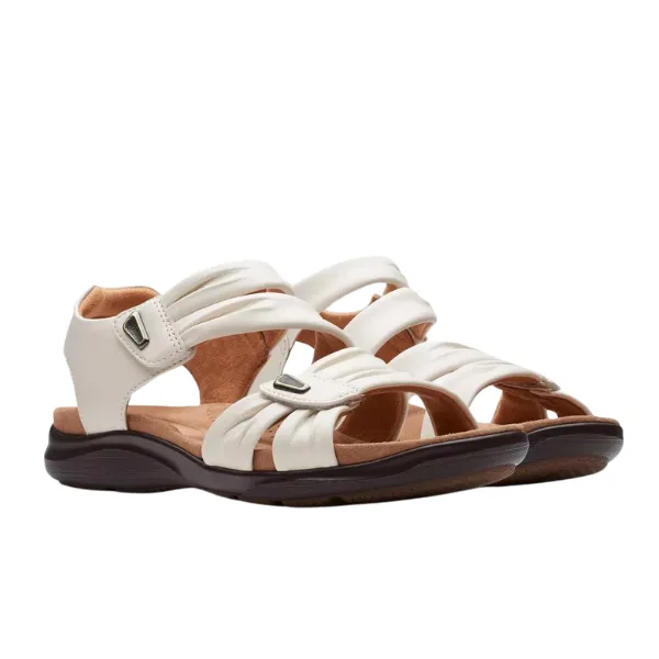 Clarks Women's Wide Kitly Ave White quick move