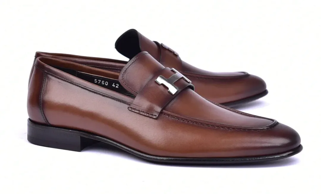Corrente 5760 Burnished Calfskin Loafer - Brown balanced tone