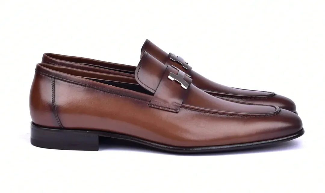 Corrente 5760 Burnished Calfskin Loafer - Brown smart appeal