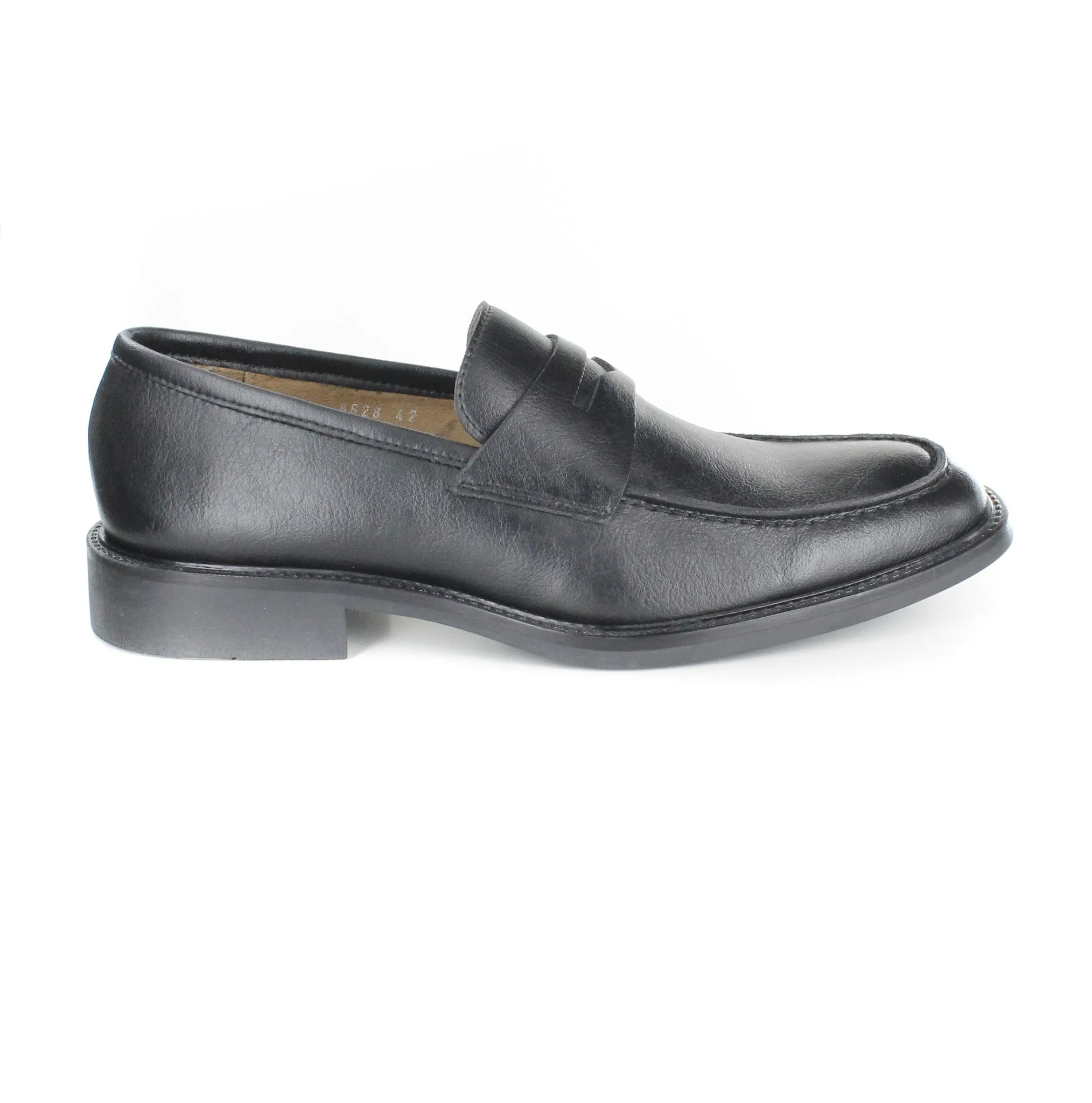 Cory Loafer in Black from Novacas suit ready