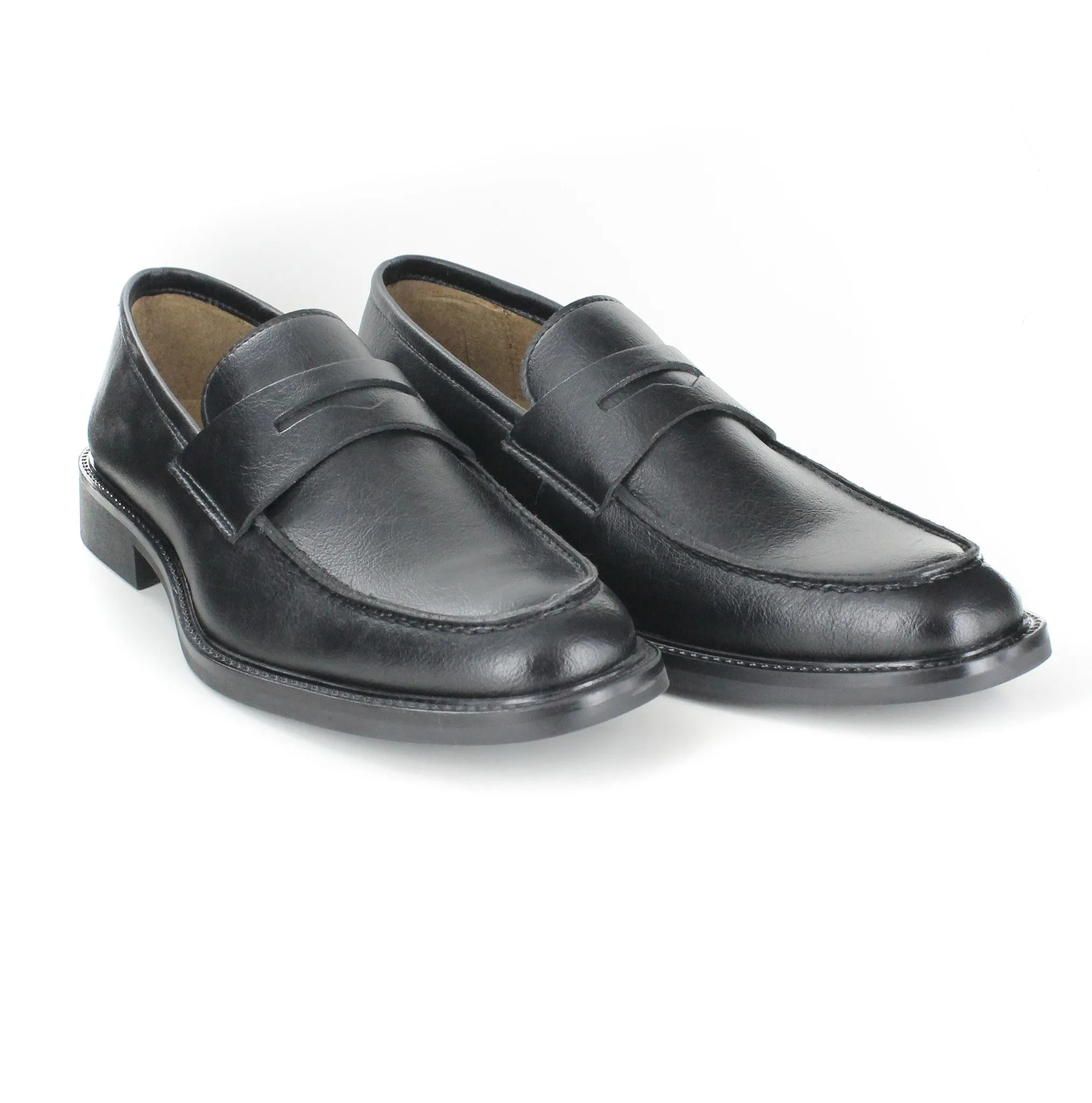 Cory Loafer in Black from Novacas easy outfit