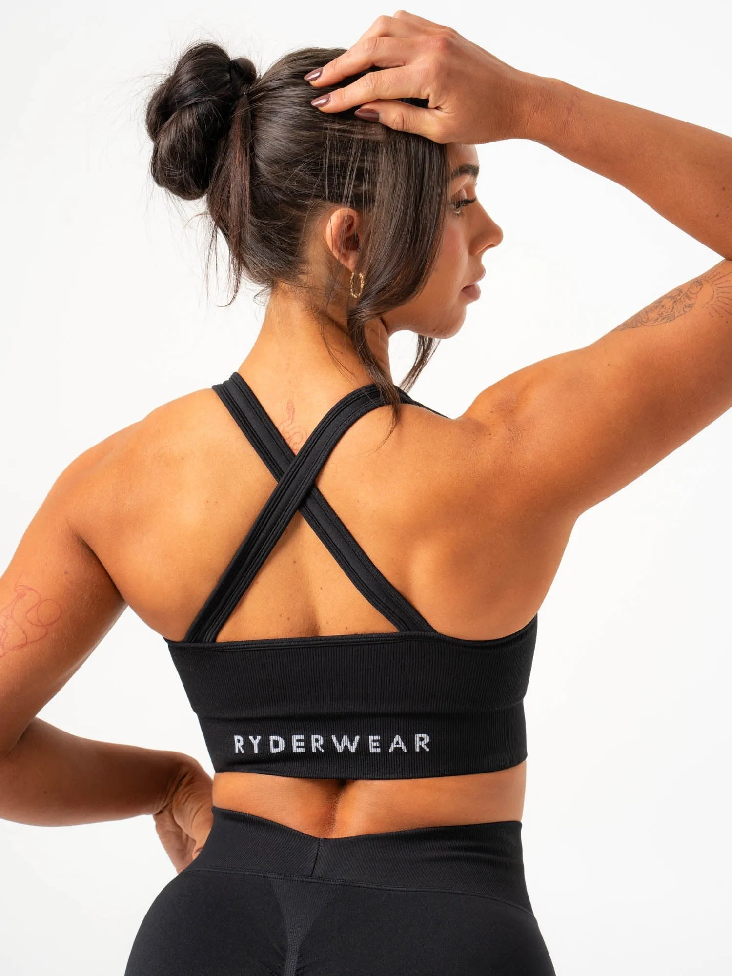 Cross Back Seamless Bra - Black Light Touch