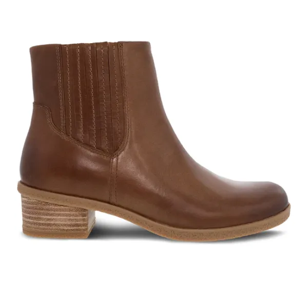 Dansko Women's Daisie Waterproof Tan daily comfort