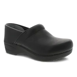 Dansko Women's XP 2.0 Black Pull Up everyday vibe