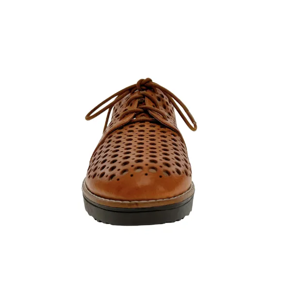 Django & Juliette Women's Onstage Tan Leather run light