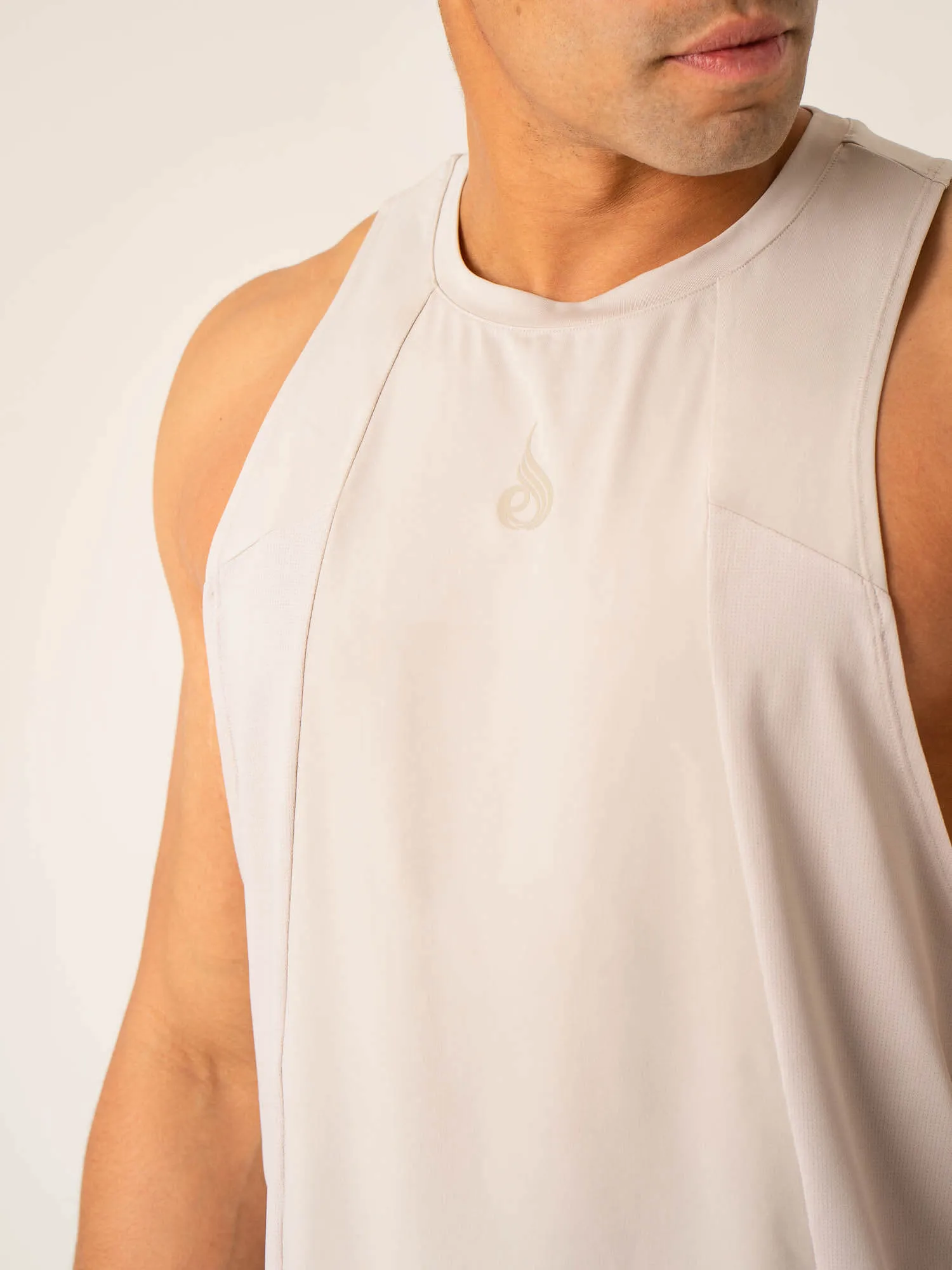 Dynamic Baller Tank - Stone light touch