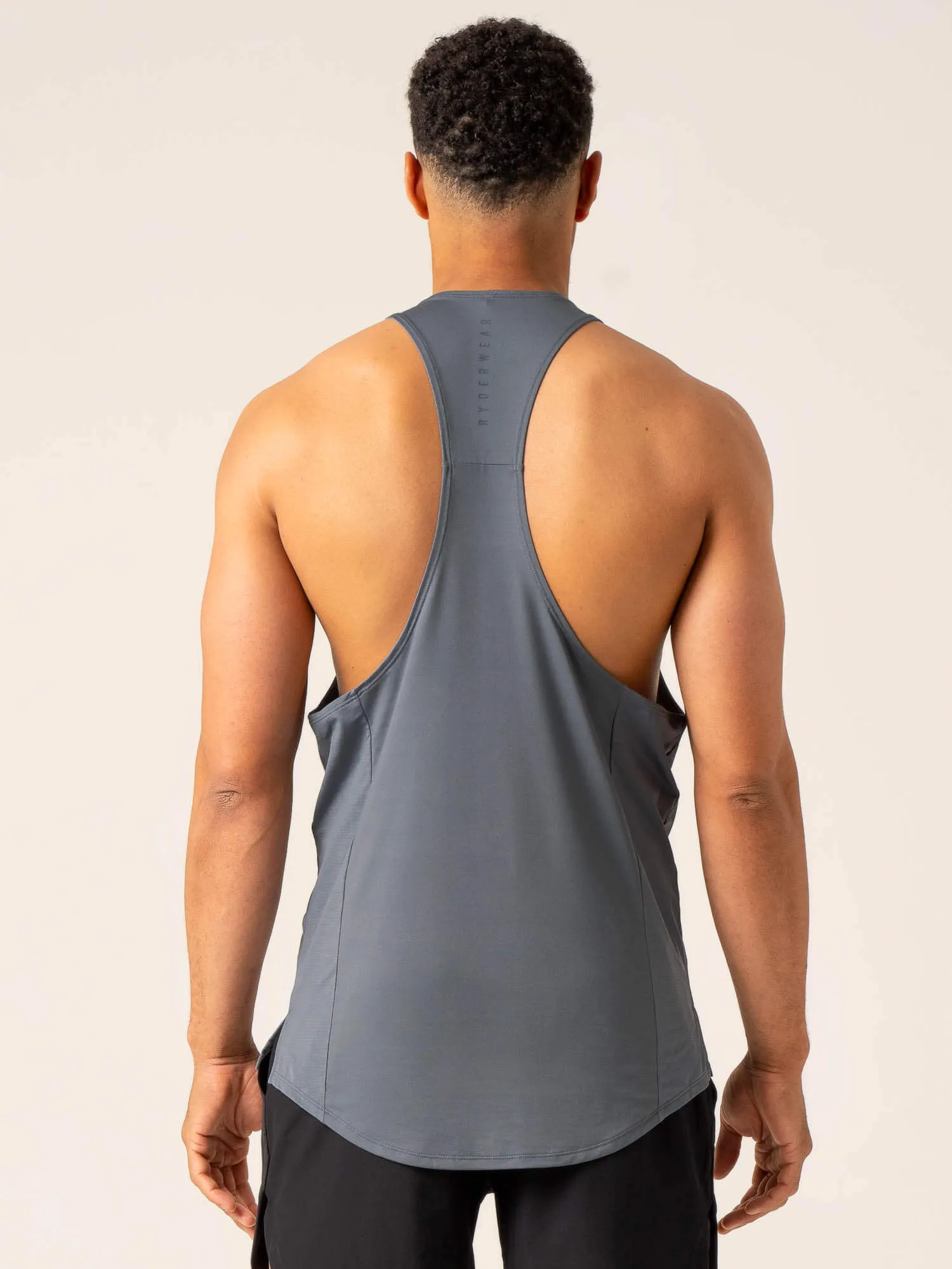 Dynamic Stringer T-Back - Petrol flexible stretch